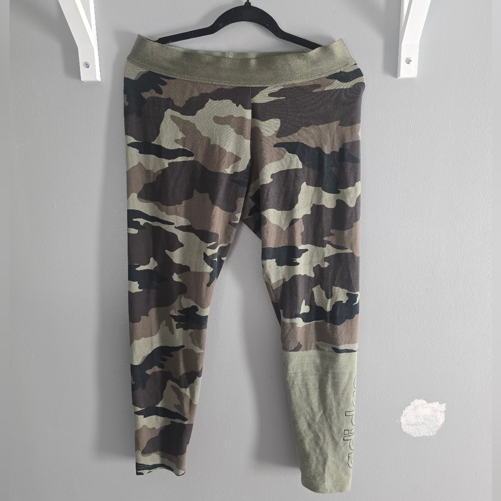 Adidas Camouflage Leggings Large
